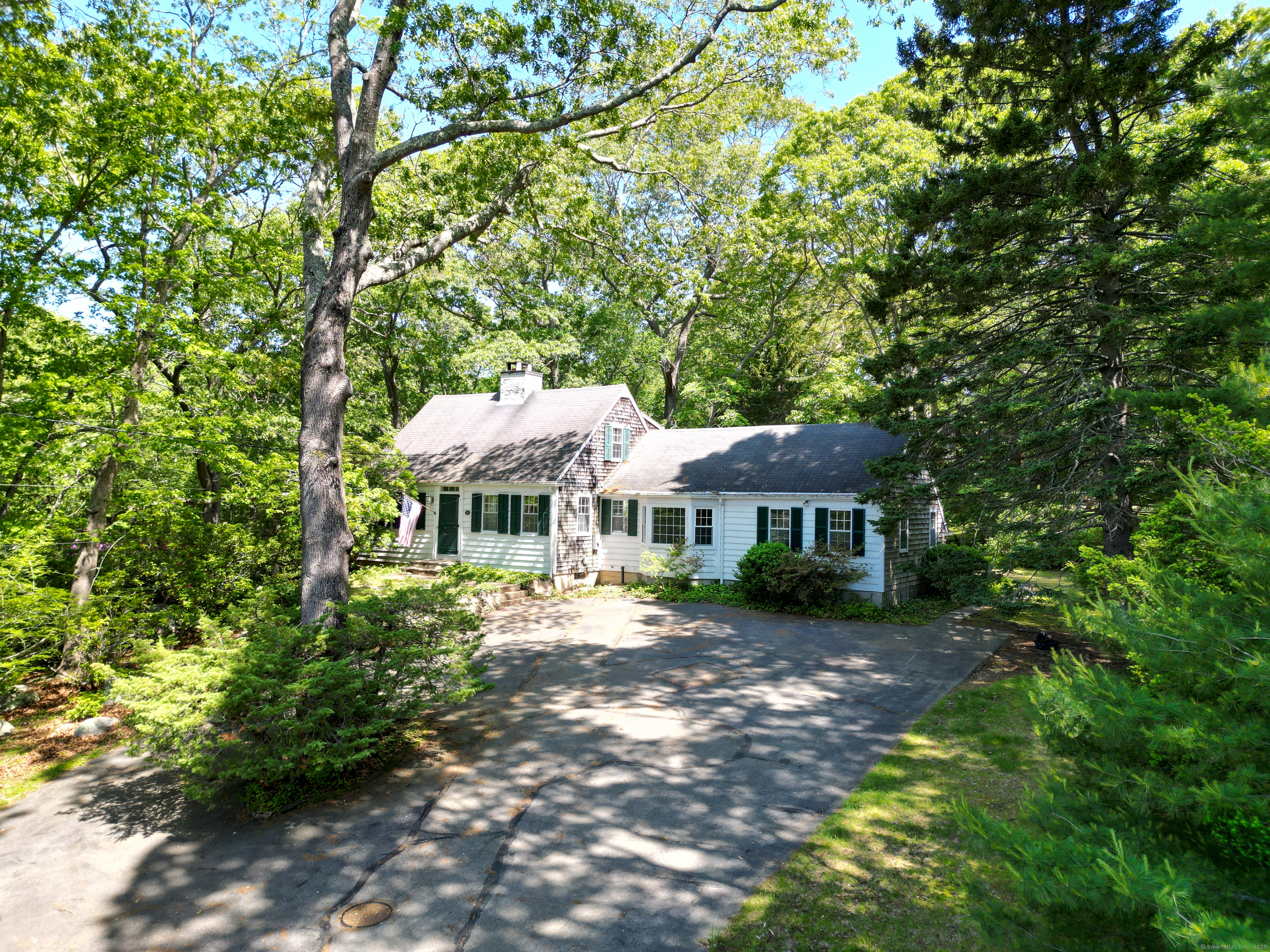 121 Warren Avenue Groton CT