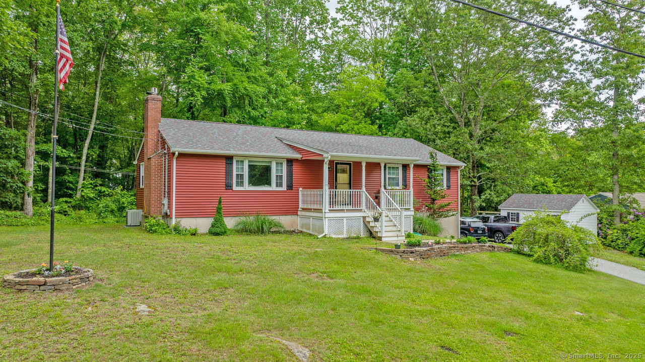 20 Raymond Road East Hampton CT