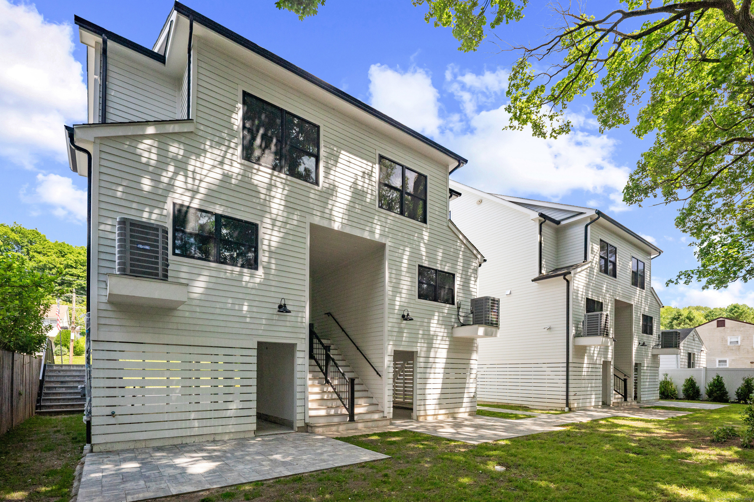 26 Homestead, Greenwich, 06831, 3 Bedrooms Bedrooms, ,3 BathroomsBathrooms,Condo/co-op For Sale,For Sale,Homestead,24101240