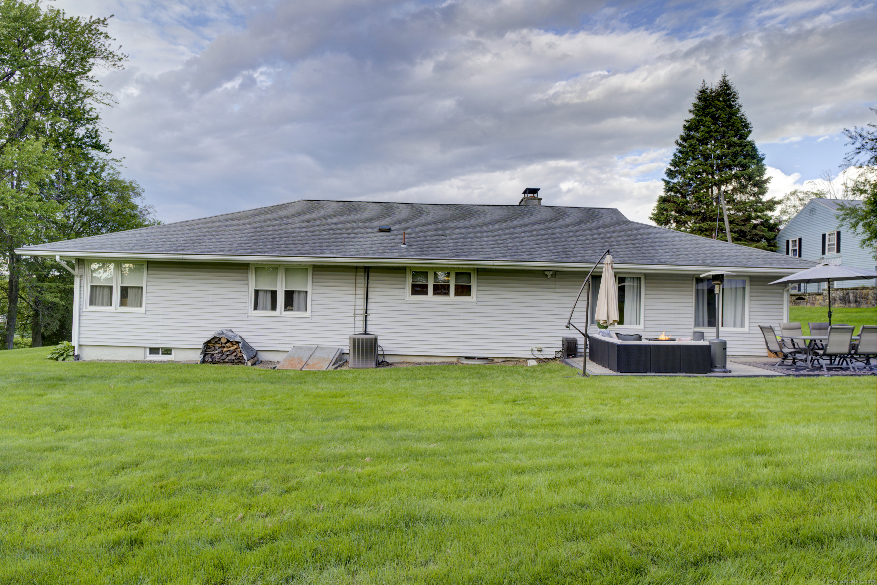76 Tuttle, Bristol, 06010, 3 Bedrooms Bedrooms, ,2 BathroomsBathrooms,Single Family For Sale,For Sale,Tuttle,24101243