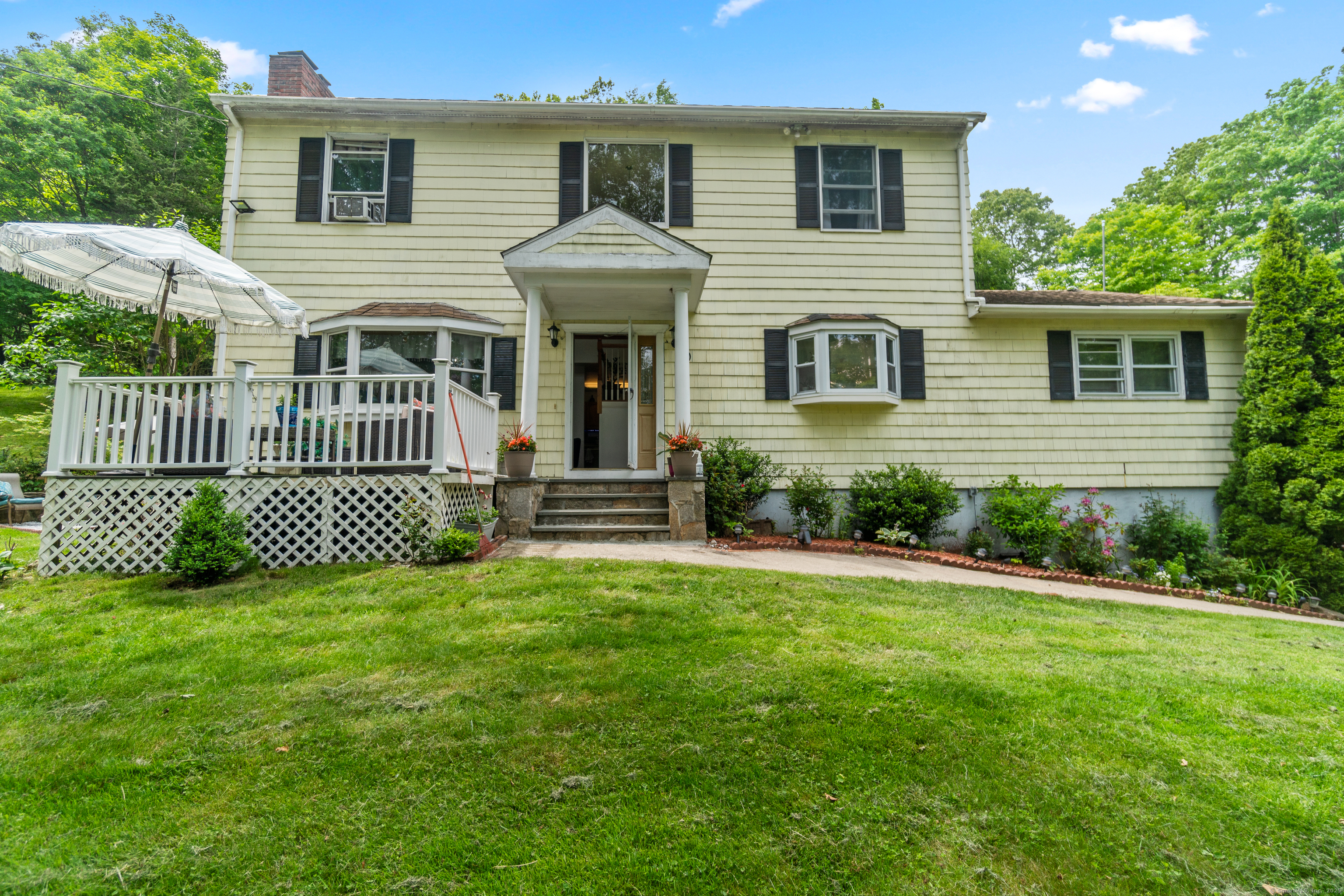 30 Hi Barlow Road Newtown CT