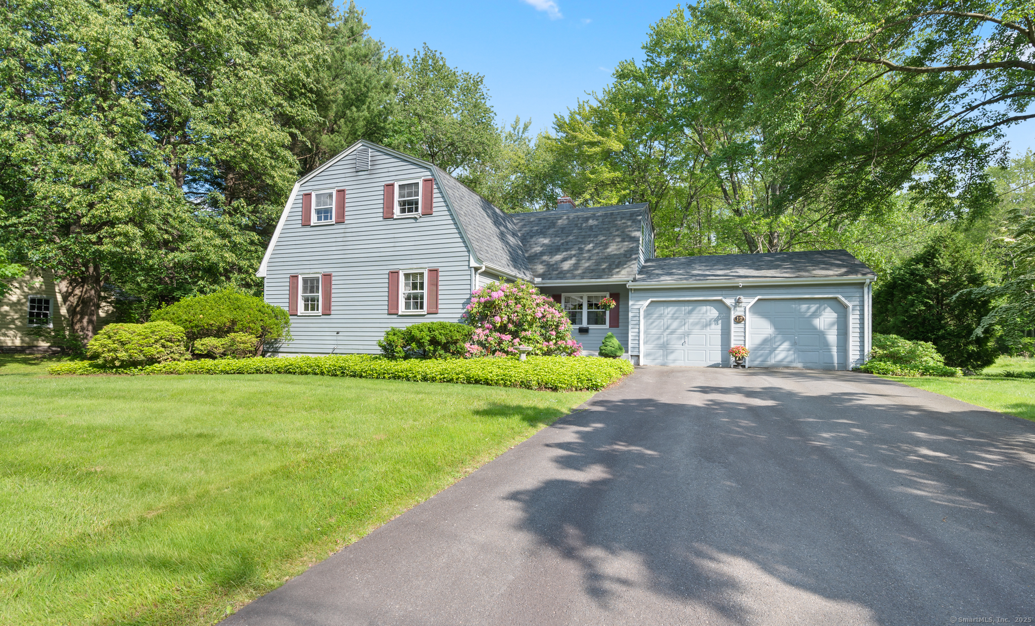 12 Whispering Rod Road Farmington CT
