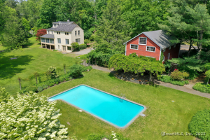 708 Ponus Ridge