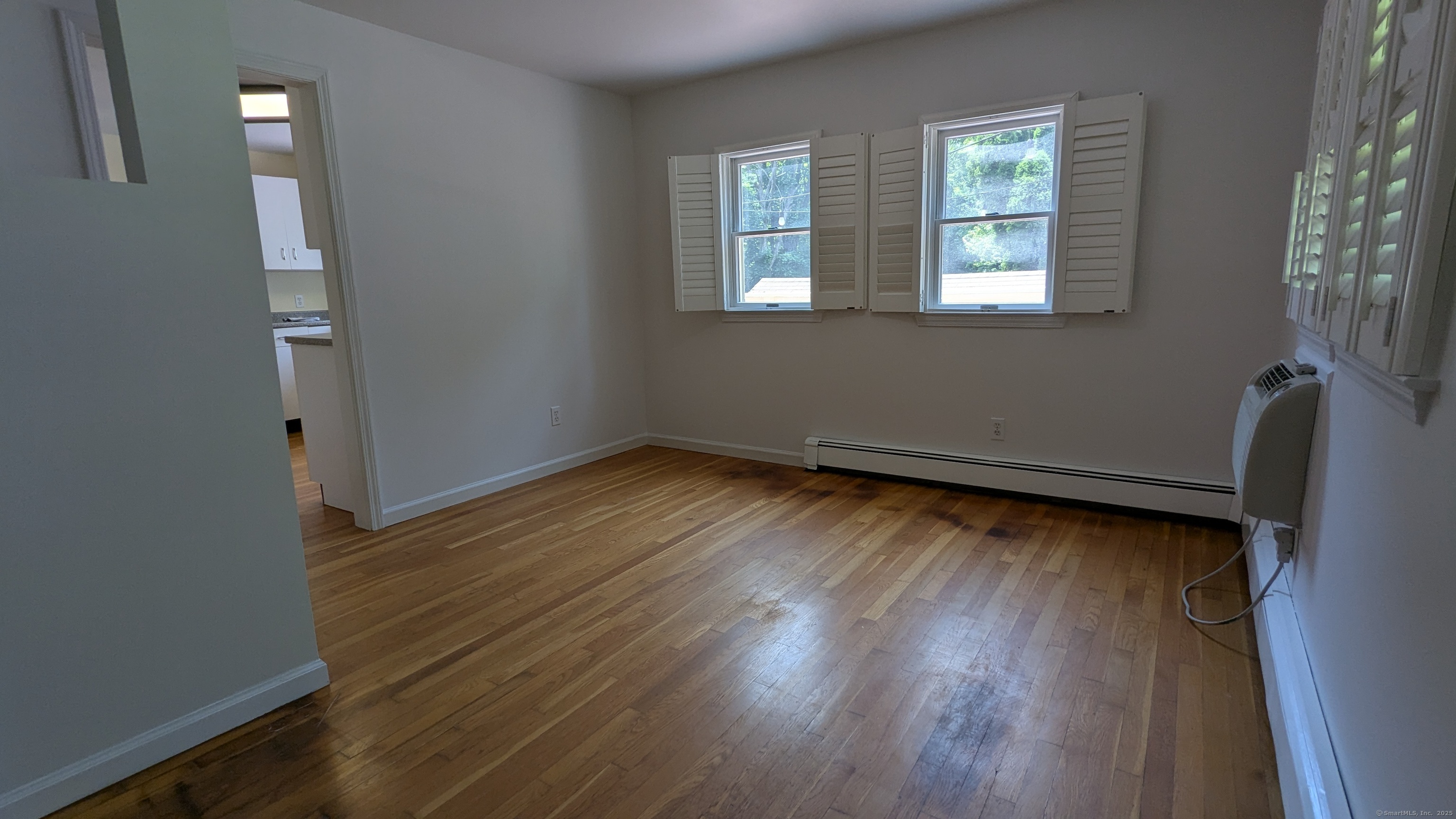 117 Taylor, Norwalk, 06854, 2 Bedrooms Bedrooms, ,2 BathroomsBathrooms,Residential Rental,For Sale,Taylor,24099359