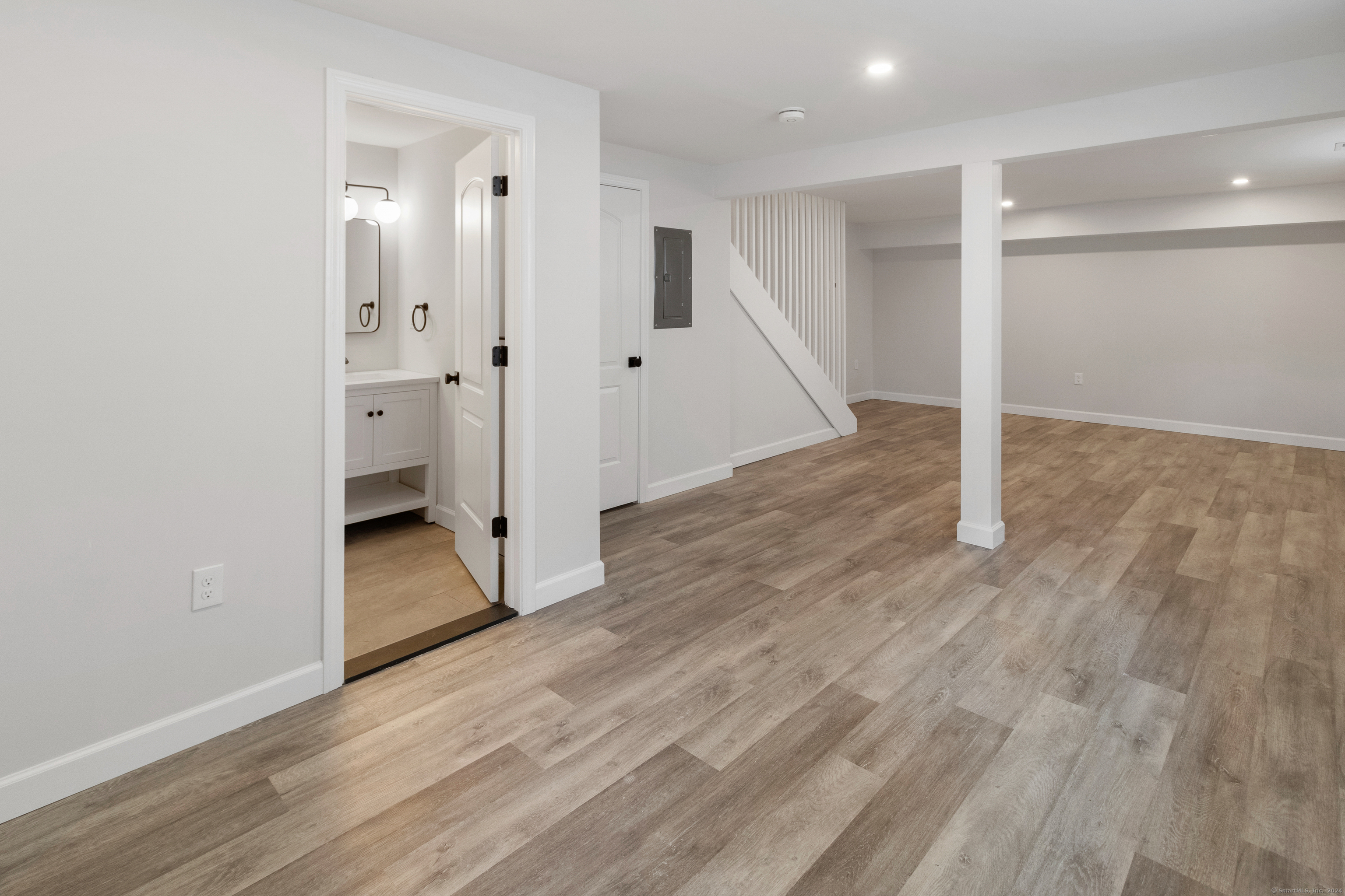 59 Clinton, Norwalk, 06854, 3 Bedrooms Bedrooms, ,2 BathroomsBathrooms,Residential Rental,For Sale,Clinton,24101487