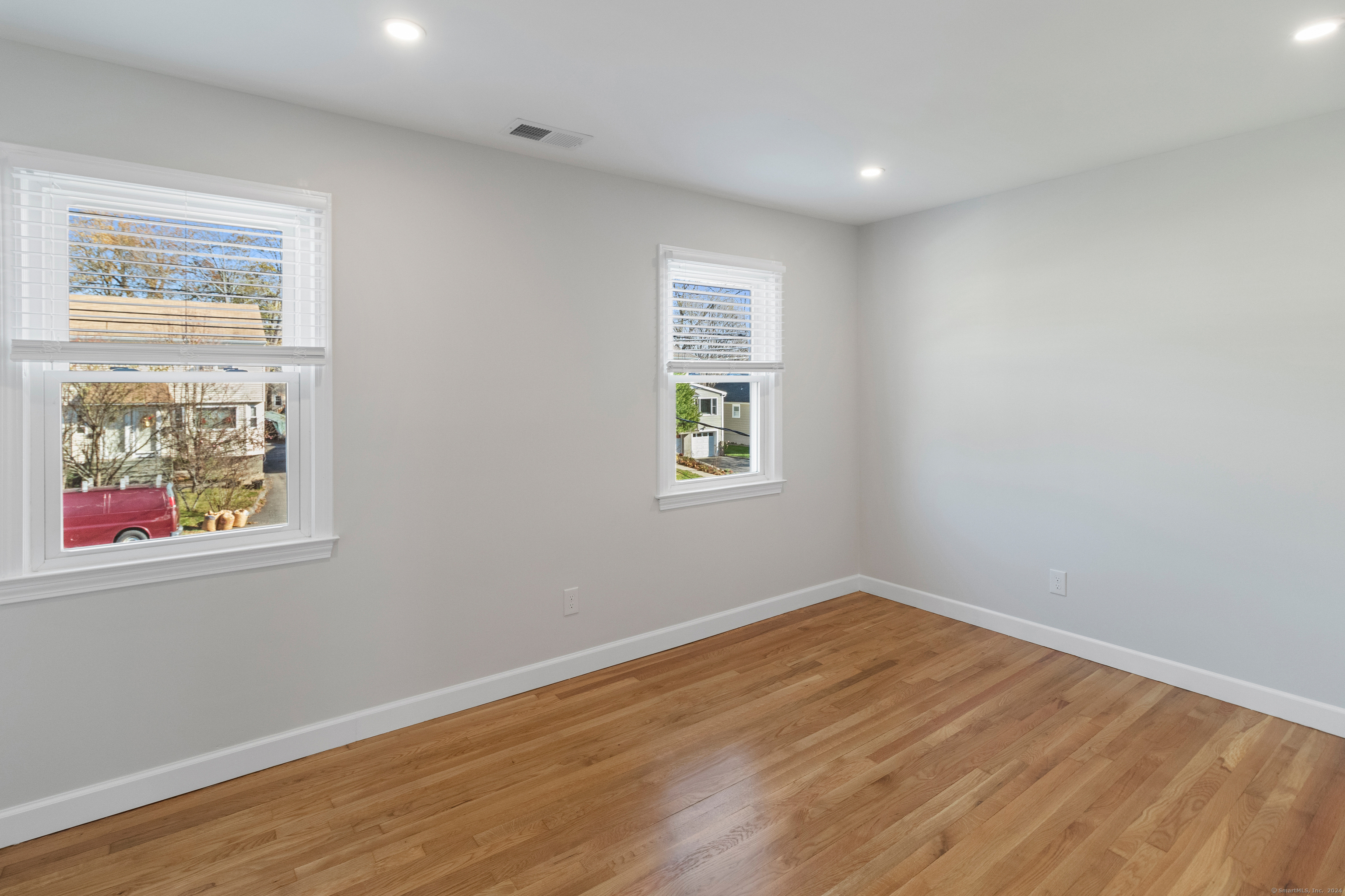 59 Clinton, Norwalk, 06854, 3 Bedrooms Bedrooms, ,2 BathroomsBathrooms,Residential Rental,For Sale,Clinton,24101487