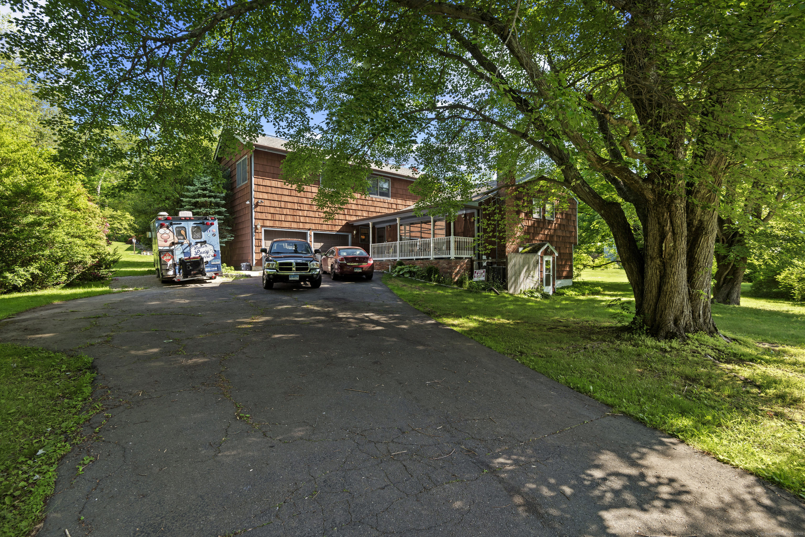 337 Woodbine Road Stamford CT