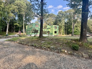 53 Deerfield Drive