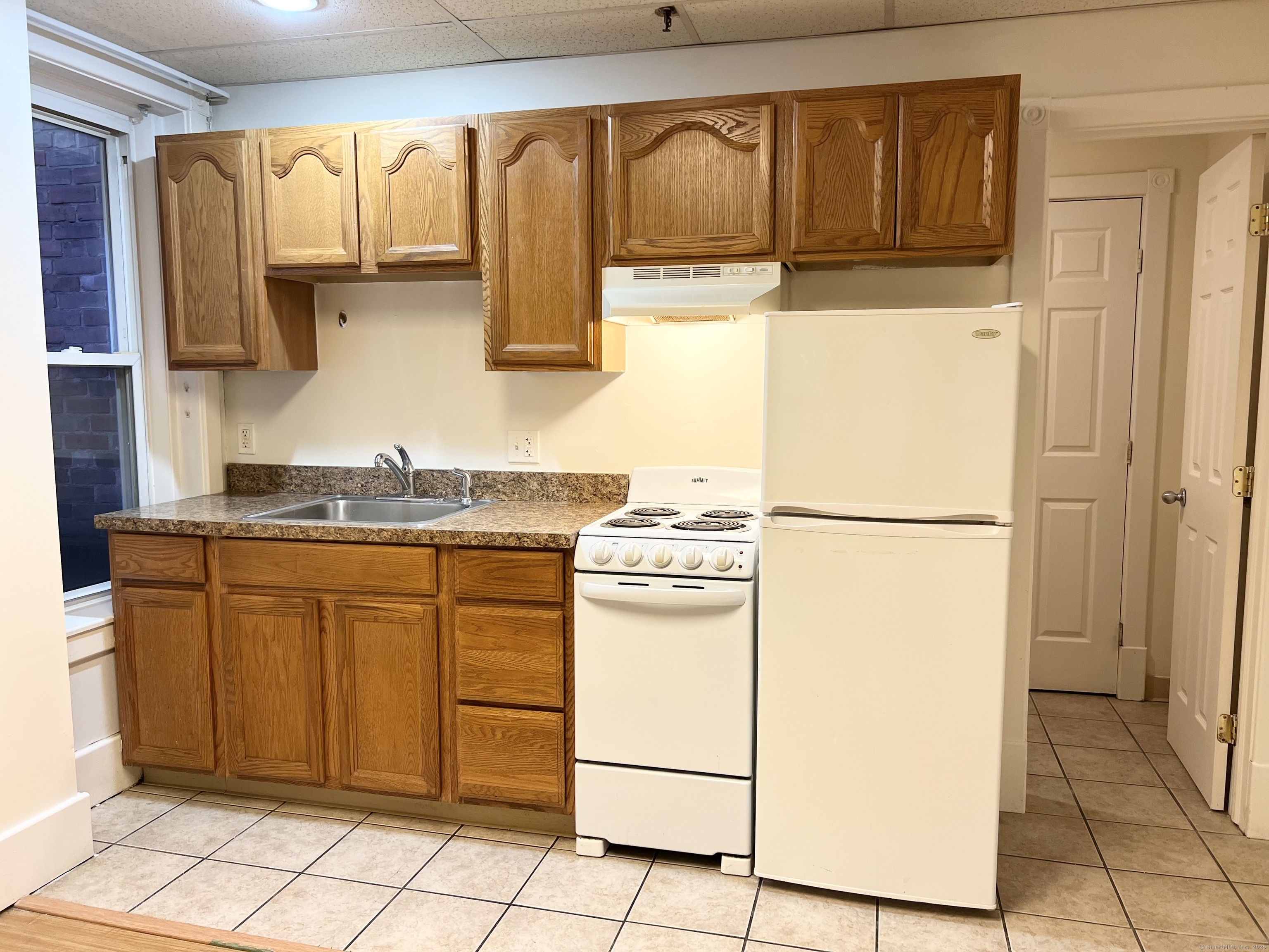 Be part of the vibrant downtown Middletown community! Located above the bakery putting out the best cupcakes in the state and just a few feet from some of Middletown's most well known restaurants and gathering spots, this 2nd floor, studio apartment has heat, electric and hot water included in your monthly rental amount. There is new laminate flooring throughout, large closets as well as coin operated washer and dryer conveniently located on this floor. The back porch area is available for you to use and enjoy. No smoking or vaping allowed. A small pet would be considered for an additional $50 per month on a case by case basis. All applicants are required to have strong credit scores as well as strong landlord references.