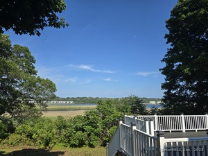 Homes for sale in Stratford, CT | 206 Bridgeview Pl, Stratford, CT 06614 | MLS# 24099697