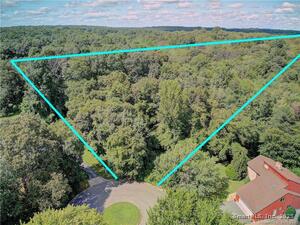 Homes for sale in Groton, CT | 68 Mystic Meadow Ln, Groton, CT 06355 | MLS# 24101084