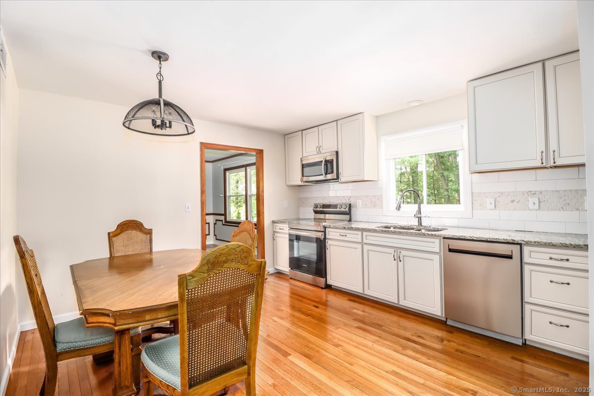 8 Autumn, Plainville, 06062, 4 Bedrooms Bedrooms, ,2 BathroomsBathrooms,Single Family For Sale,For Sale,Autumn,24100485
