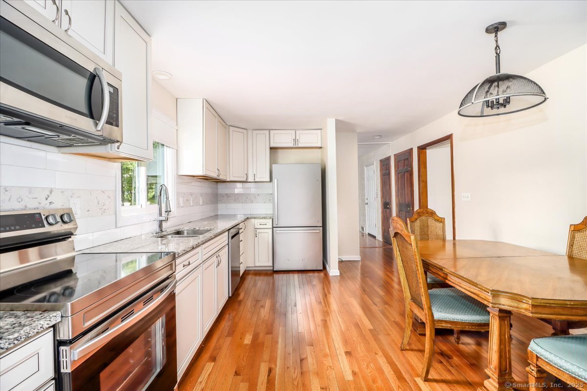 8 Autumn, Plainville, 06062, 4 Bedrooms Bedrooms, ,2 BathroomsBathrooms,Single Family For Sale,For Sale,Autumn,24100485