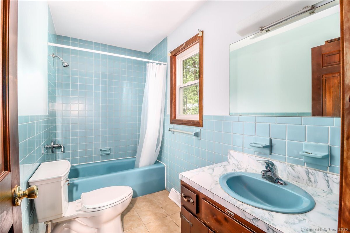 8 Autumn, Plainville, 06062, 4 Bedrooms Bedrooms, ,2 BathroomsBathrooms,Single Family For Sale,For Sale,Autumn,24100485