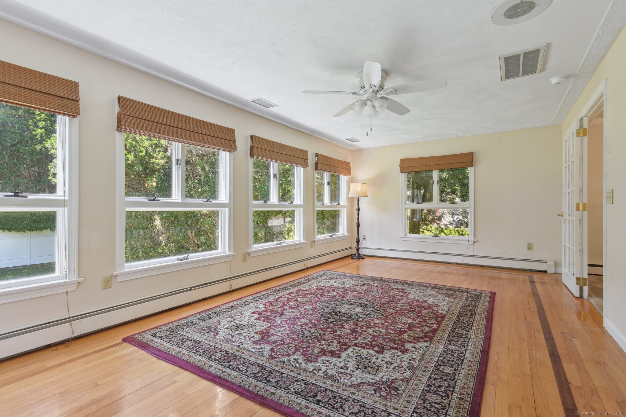 205 Ocean View, Groton, 06355, 3 Bedrooms Bedrooms, ,2 BathroomsBathrooms,Single Family For Sale,For Sale,Ocean View,24100453