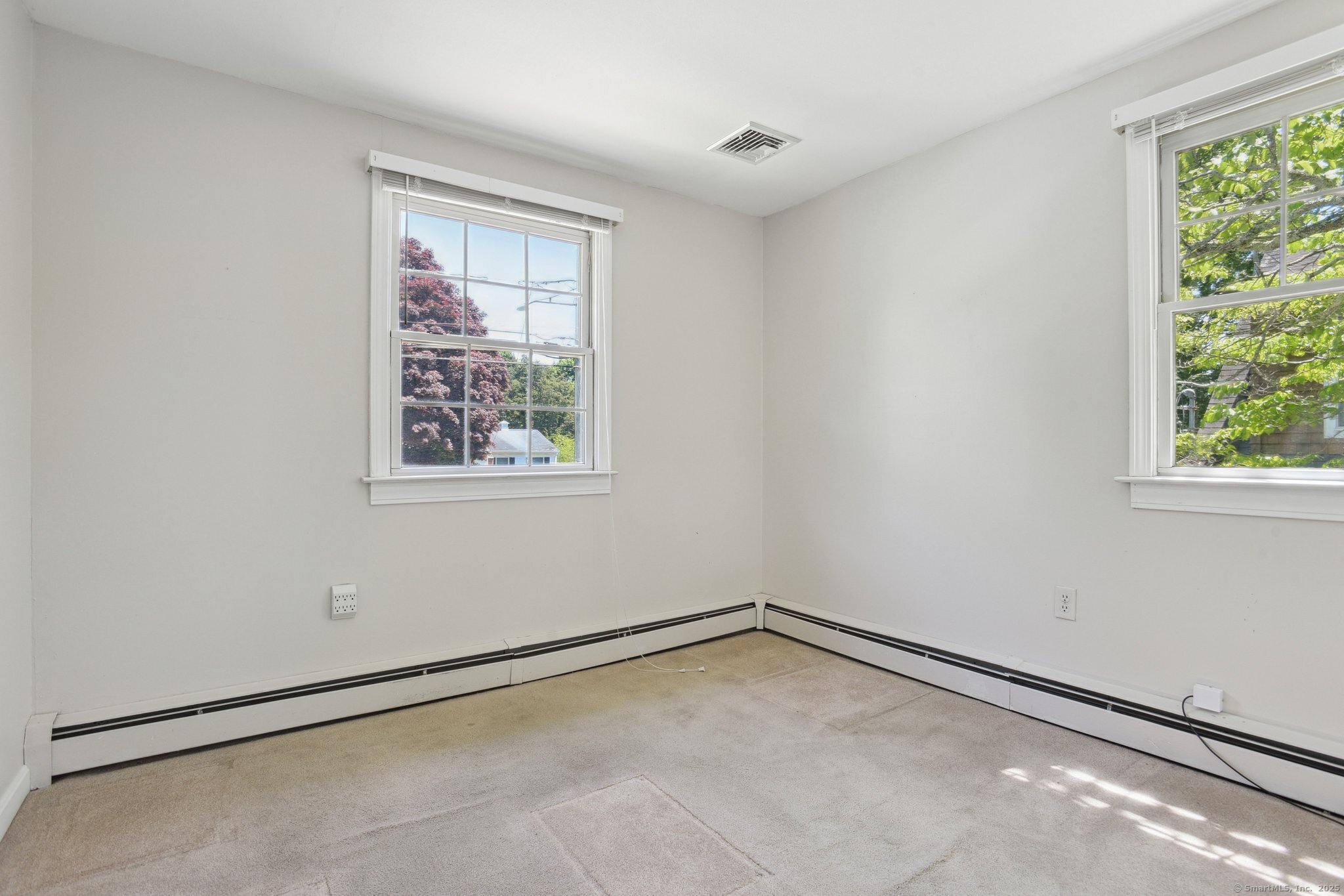 205 Ocean View, Groton, 06355, 3 Bedrooms Bedrooms, ,2 BathroomsBathrooms,Single Family For Sale,For Sale,Ocean View,24100453