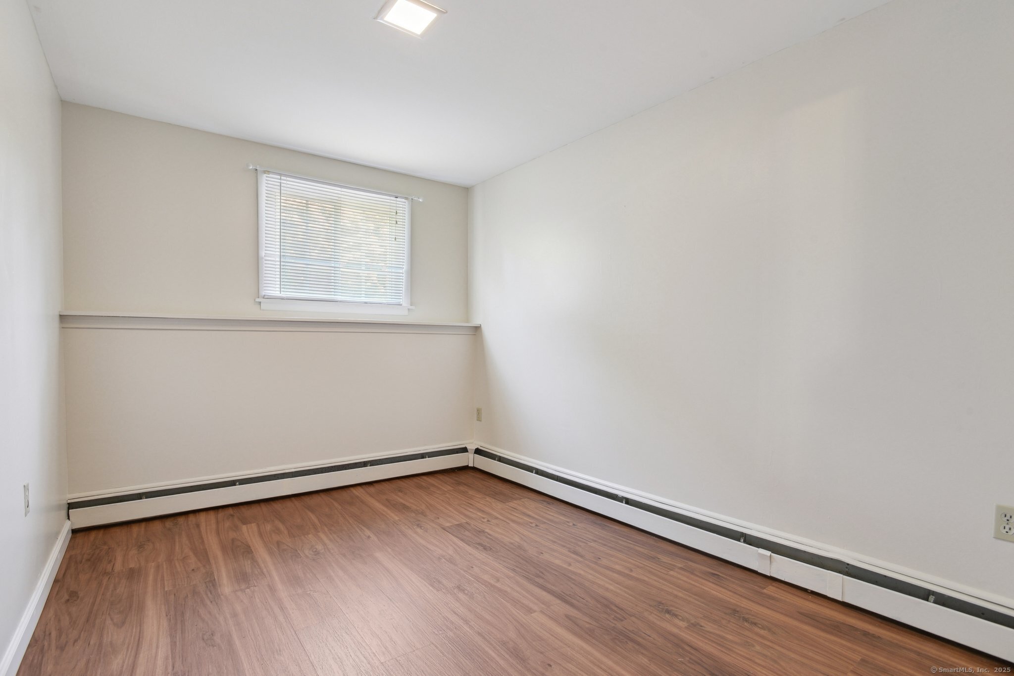 205 Ocean View, Groton, 06355, 3 Bedrooms Bedrooms, ,2 BathroomsBathrooms,Single Family For Sale,For Sale,Ocean View,24100453