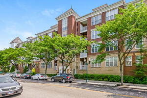 25 Adams Avenue, Unit 308