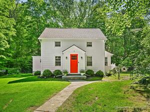 5 Hunting Ridge Road