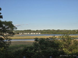 Homes for sale in Stratford, CT | 206 Bridgeview Pl, Stratford, CT 06614 | MLS# 24099697