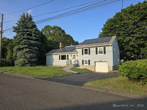 Homes for sale in Stratford, CT | 206 Bridgeview Pl, Stratford, CT 06614 | MLS# 24099697