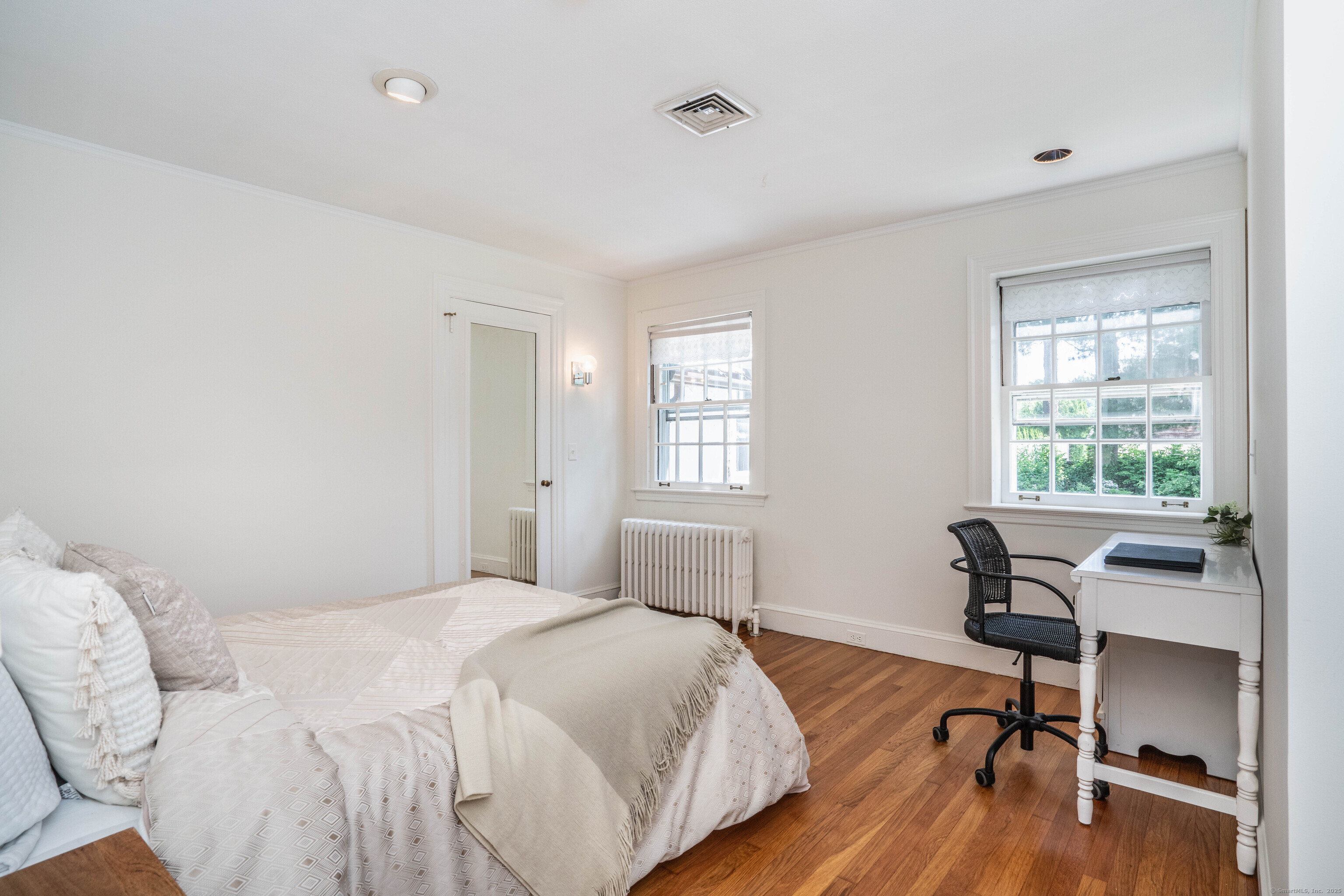 10 Norwood, West Hartford, 06117, 5 Bedrooms Bedrooms, ,4 BathroomsBathrooms,Single Family For Sale,For Sale,Norwood,24101513