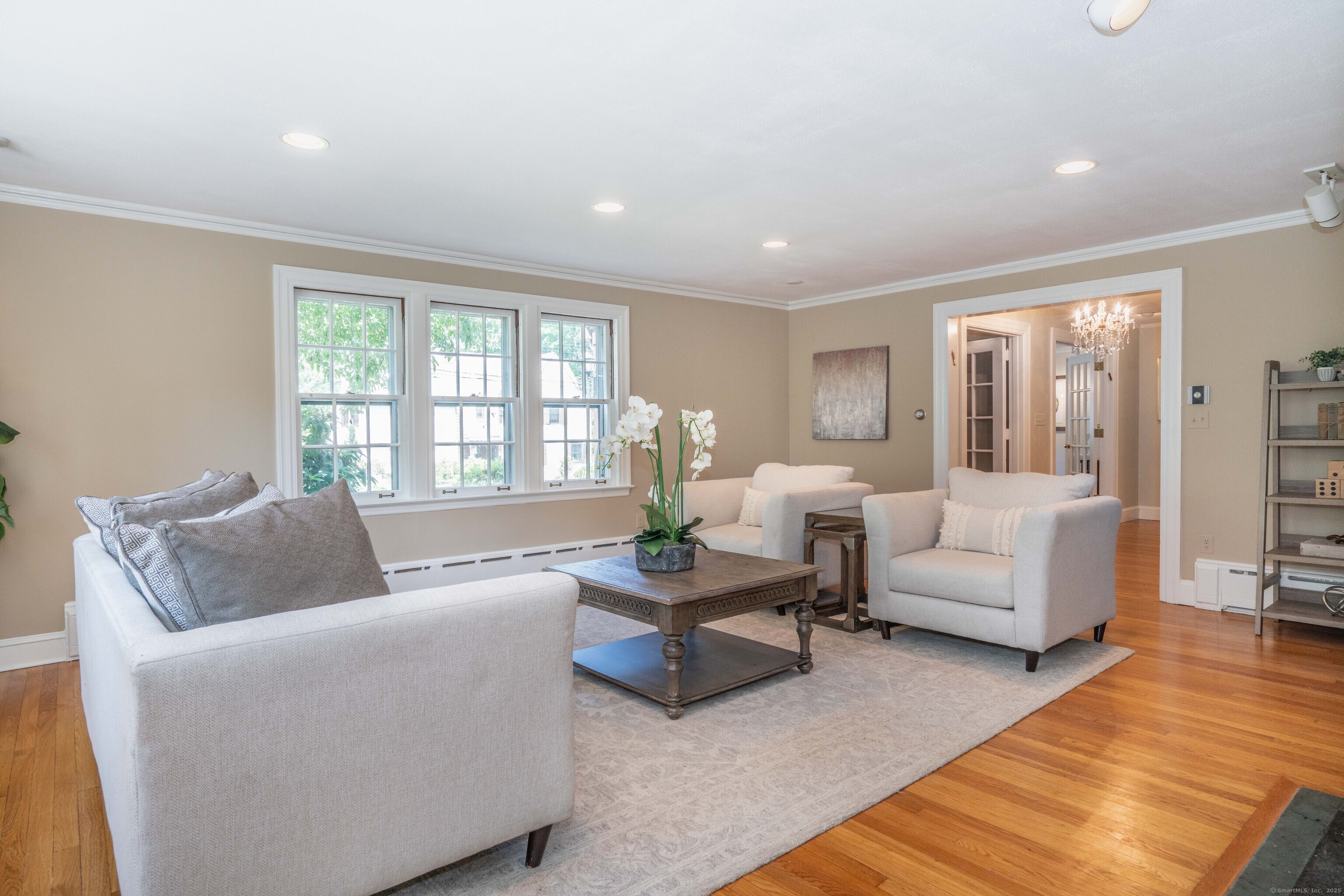 10 Norwood, West Hartford, 06117, 5 Bedrooms Bedrooms, ,4 BathroomsBathrooms,Single Family For Sale,For Sale,Norwood,24101513