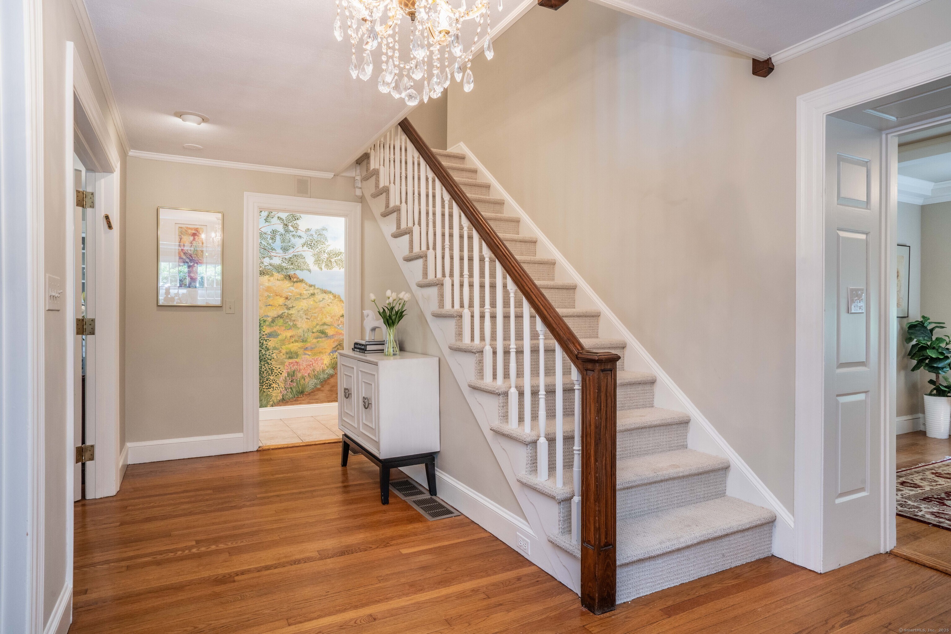 10 Norwood, West Hartford, 06117, 5 Bedrooms Bedrooms, ,4 BathroomsBathrooms,Single Family For Sale,For Sale,Norwood,24101513