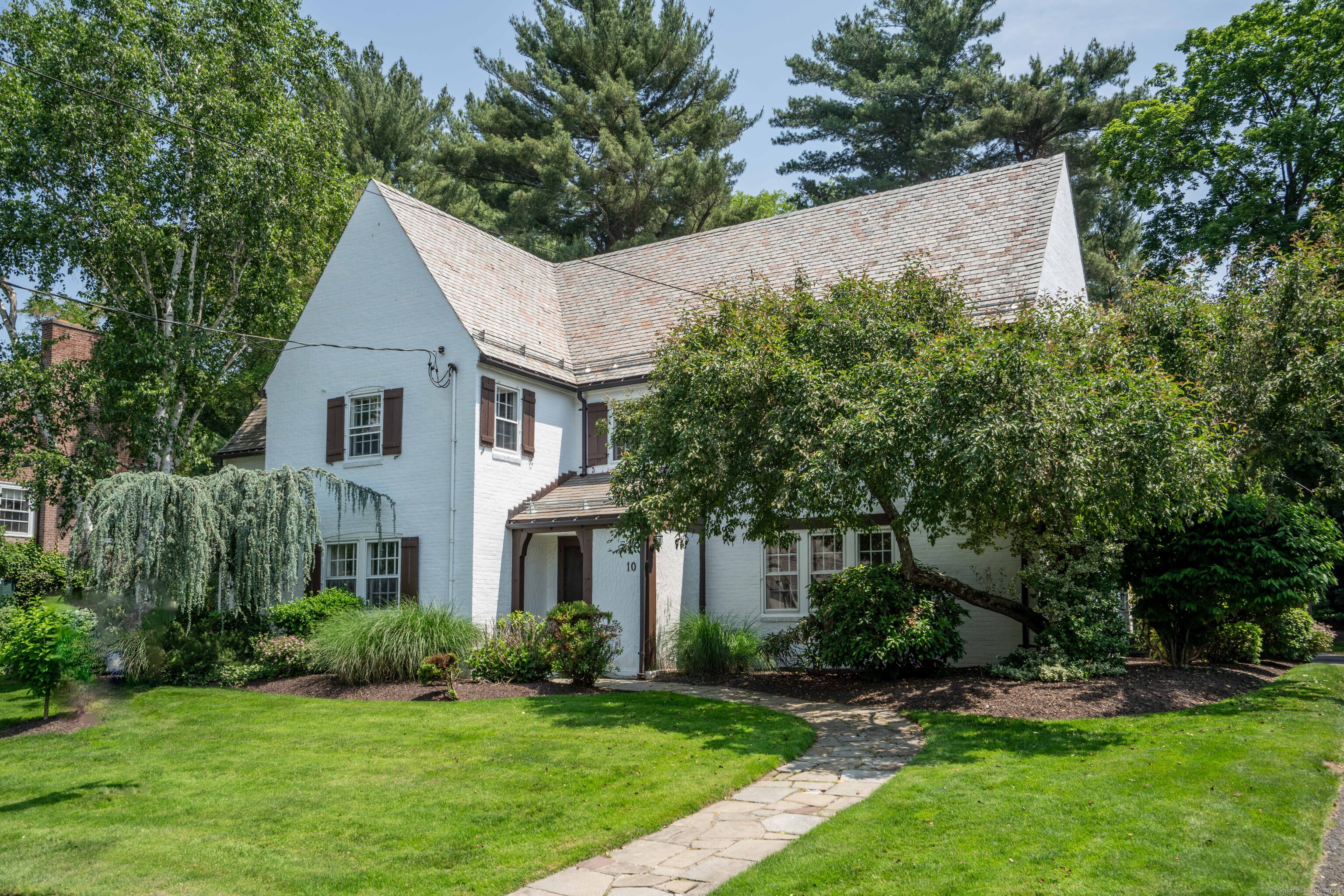 10 Norwood Road West Hartford CT