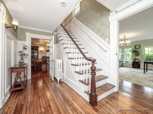 Homes for sale in Ridgefield, CT | 304 Main St, Ridgefield, CT 06877 | MLS# 24097799