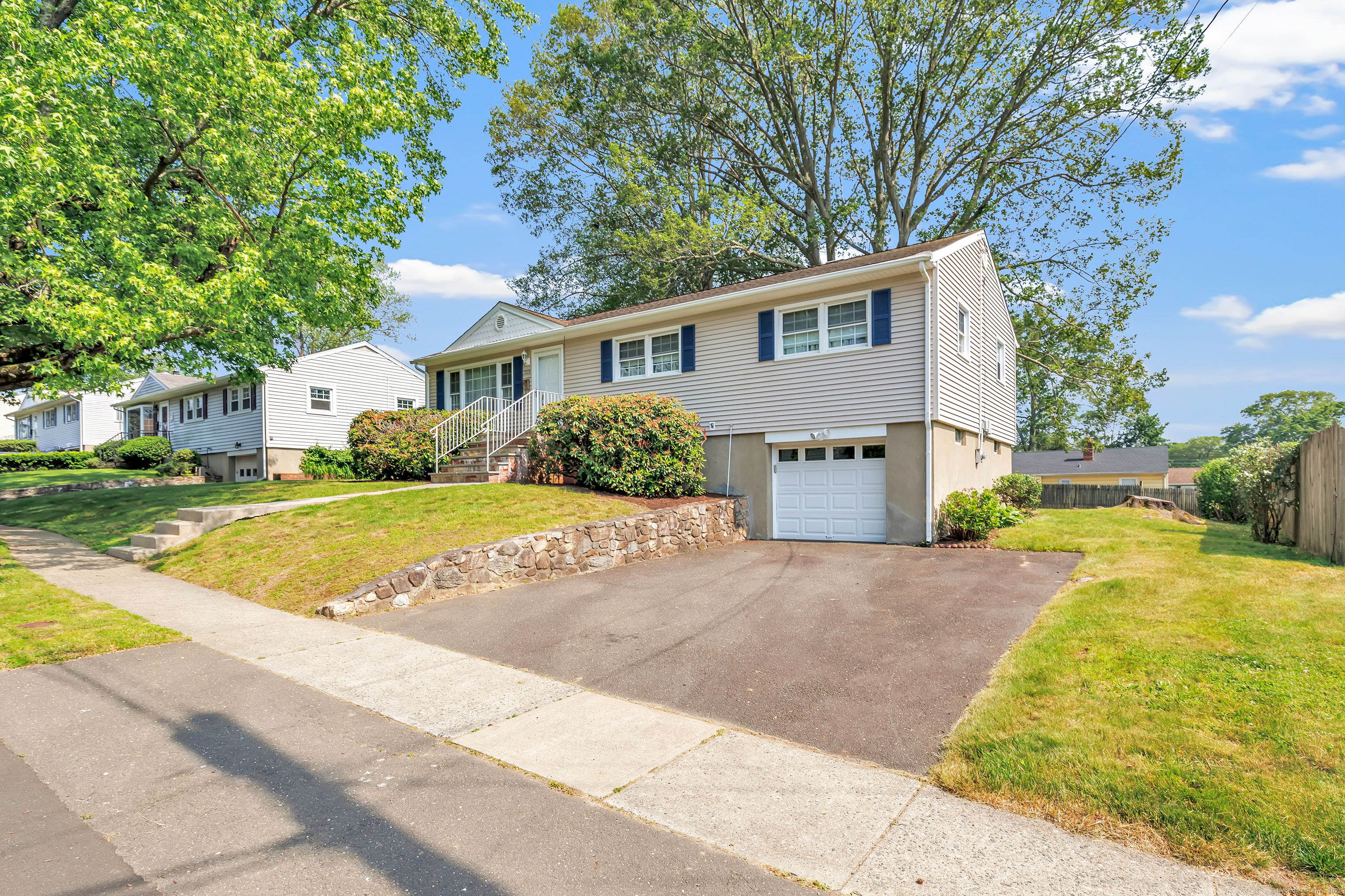 305 Dahl Avenue Stratford CT