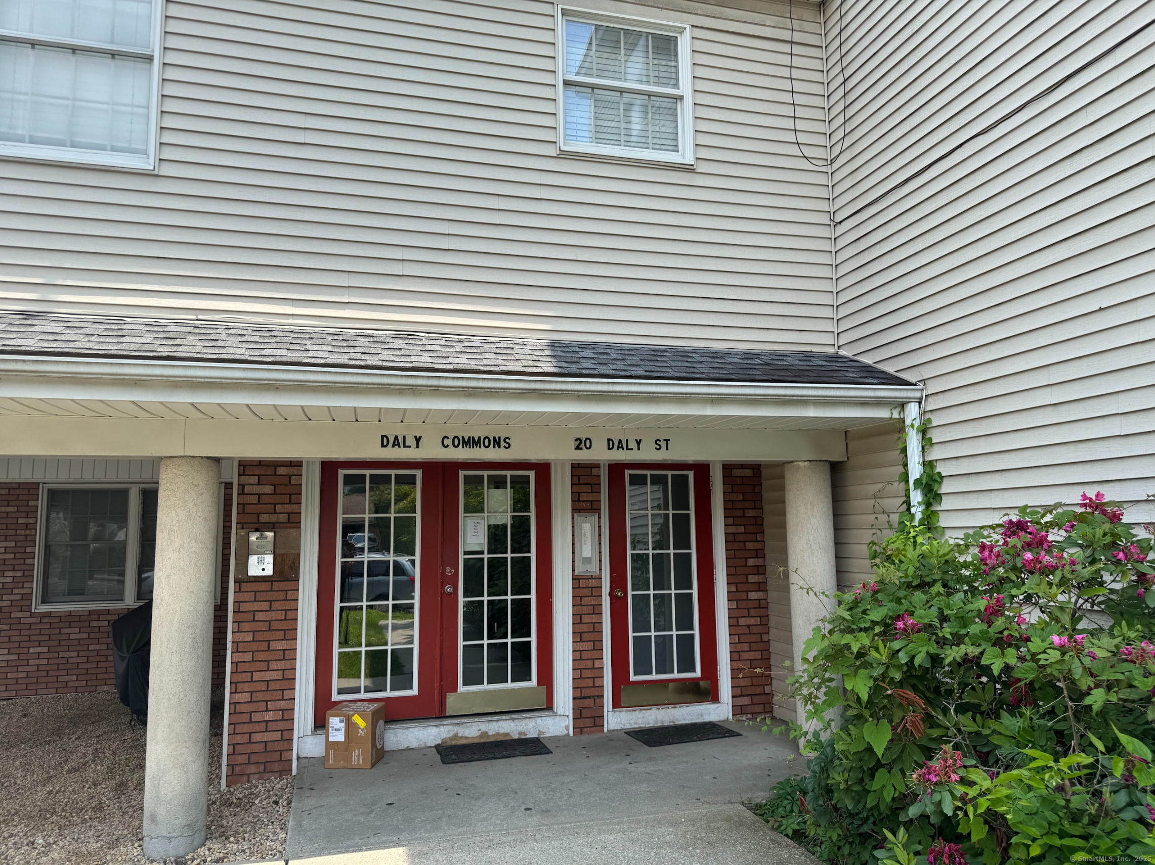 20 Daly Street Stamford CT