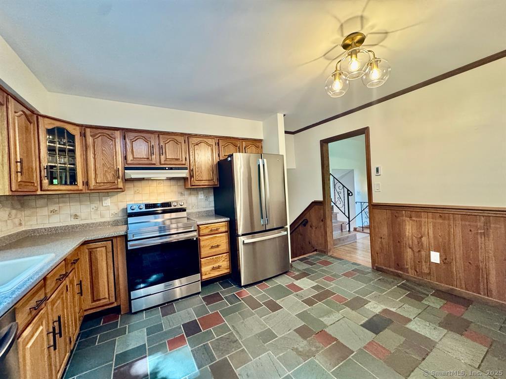 687 Sprout Brook, Putnam Valley, 10579, 4 Bedrooms Bedrooms, ,2 BathroomsBathrooms,Single Family For Sale,For Sale,Sprout Brook,24100267