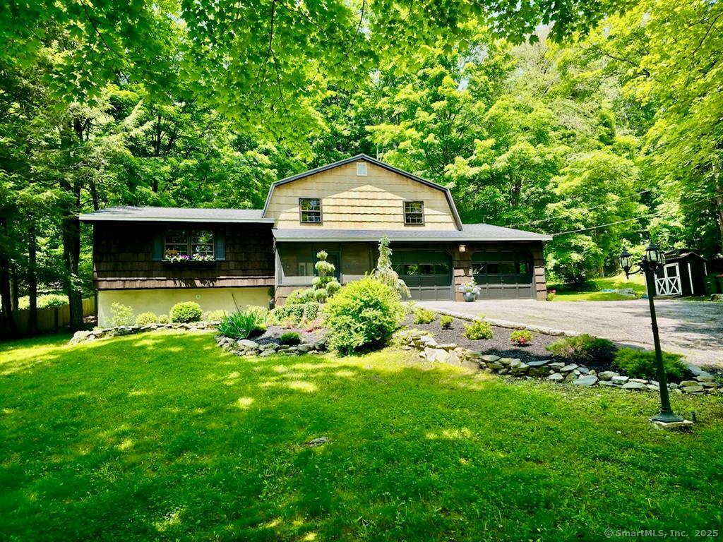 687 Sprout Brook, Putnam Valley, 10579, 4 Bedrooms Bedrooms, ,2 BathroomsBathrooms,Single Family For Sale,For Sale,Sprout Brook,24100267