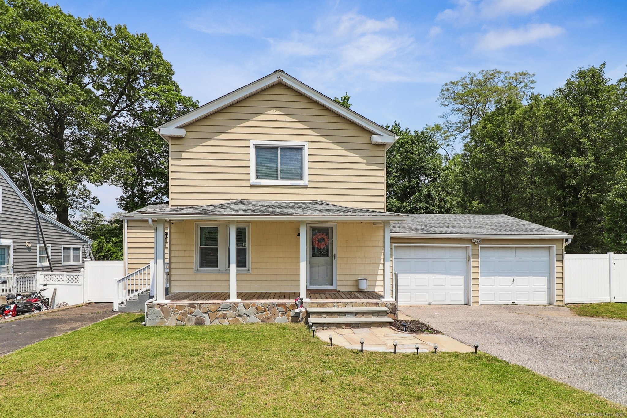 98 Herald Avenue Bridgeport CT
