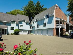 30 Hills Lane, Unit 30