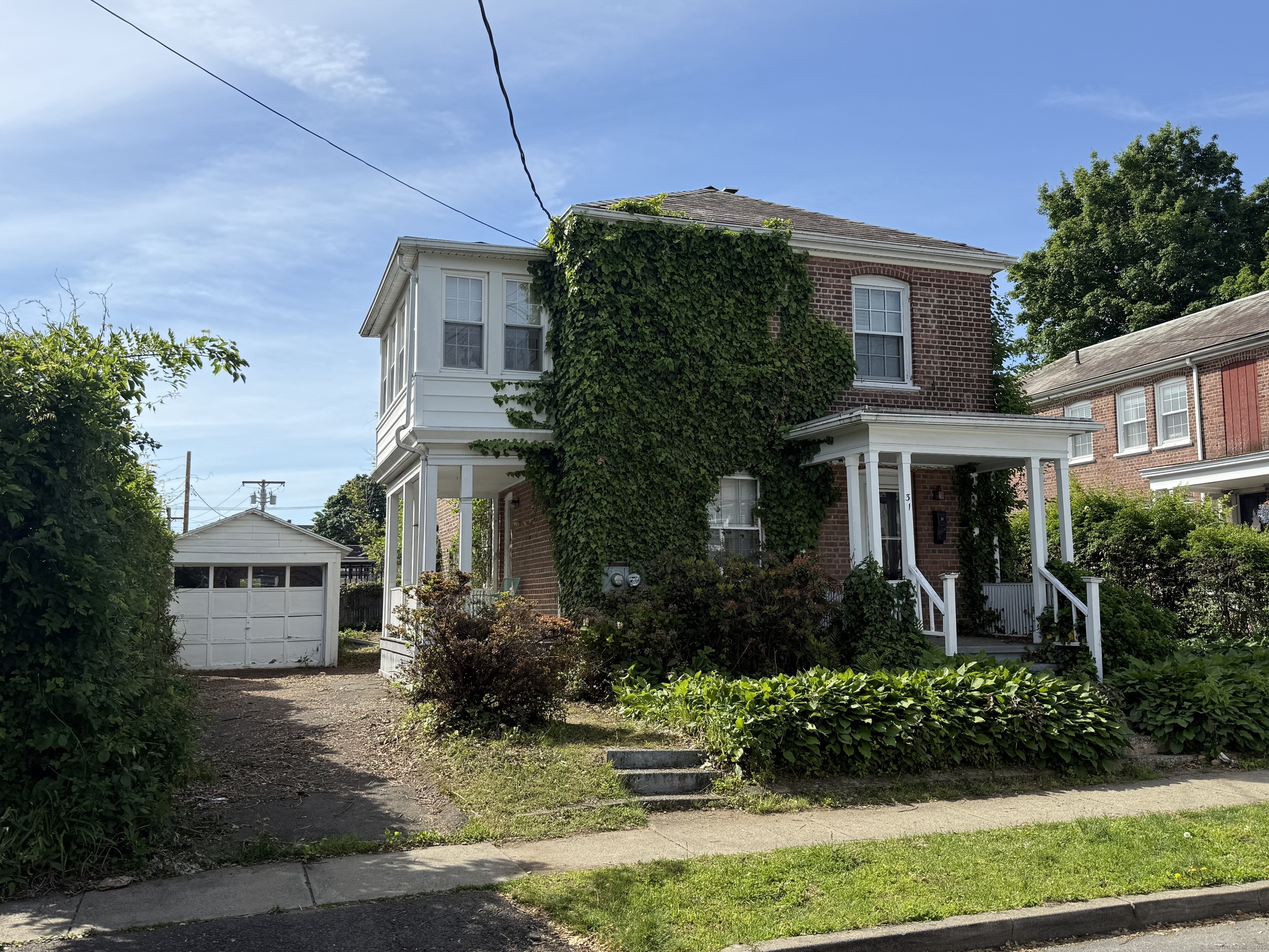 House for sale at 27-31 Longview Ave, Fairfield, CT 06824 | MLS# 24102459 | Listing updated on 2025-07-07