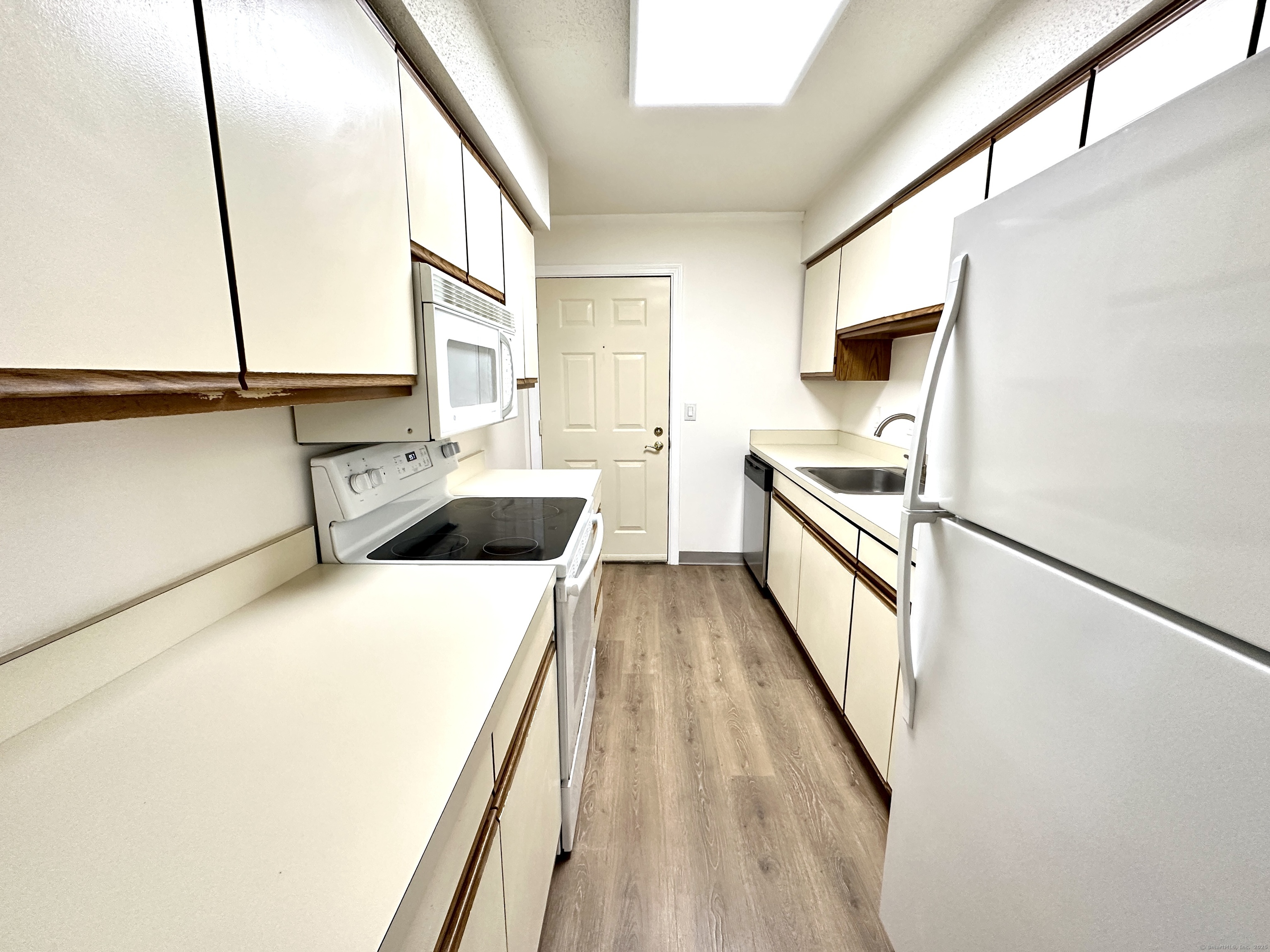 1 Concorde Way B3