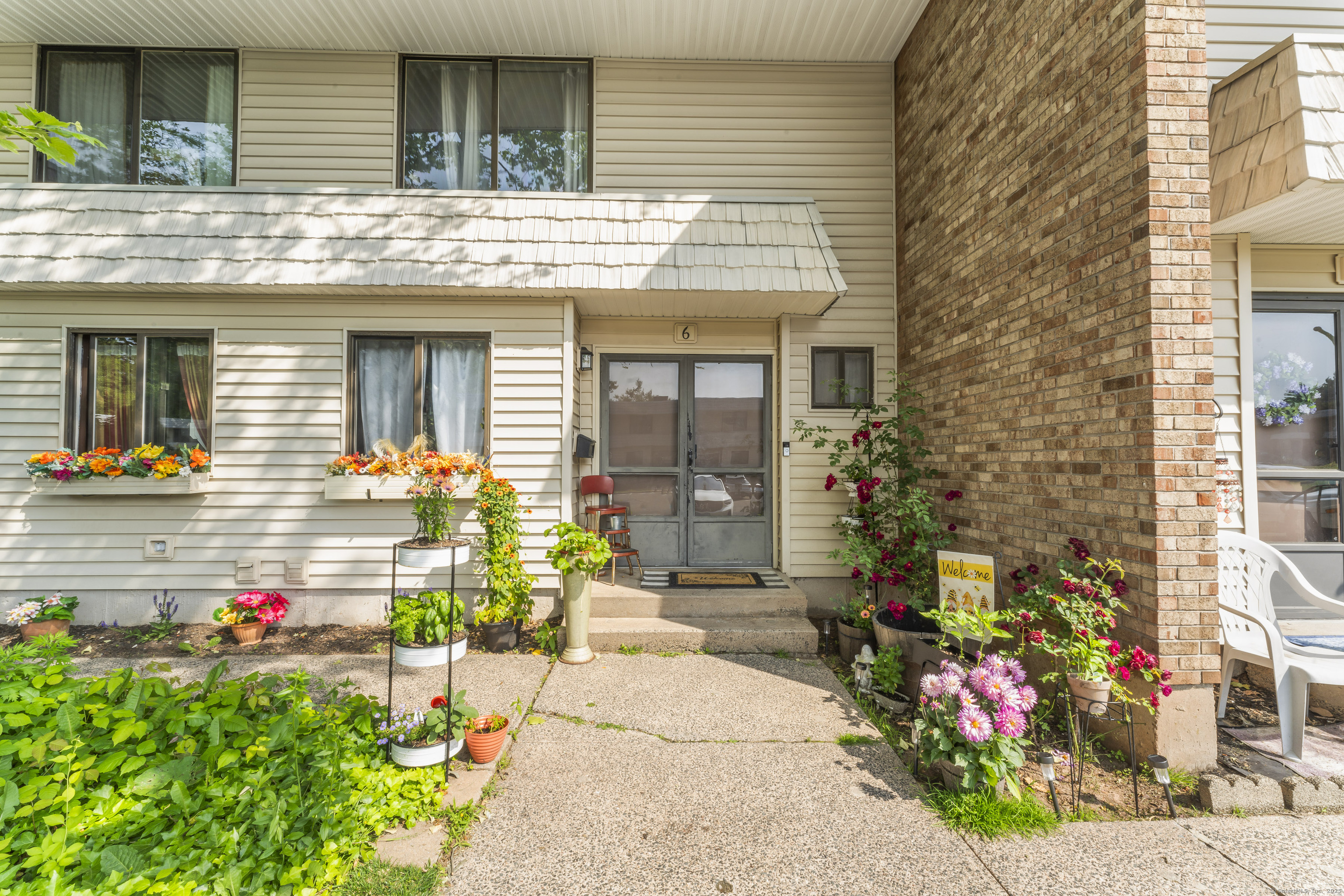 6 Mountain Laurel Court Cromwell CT