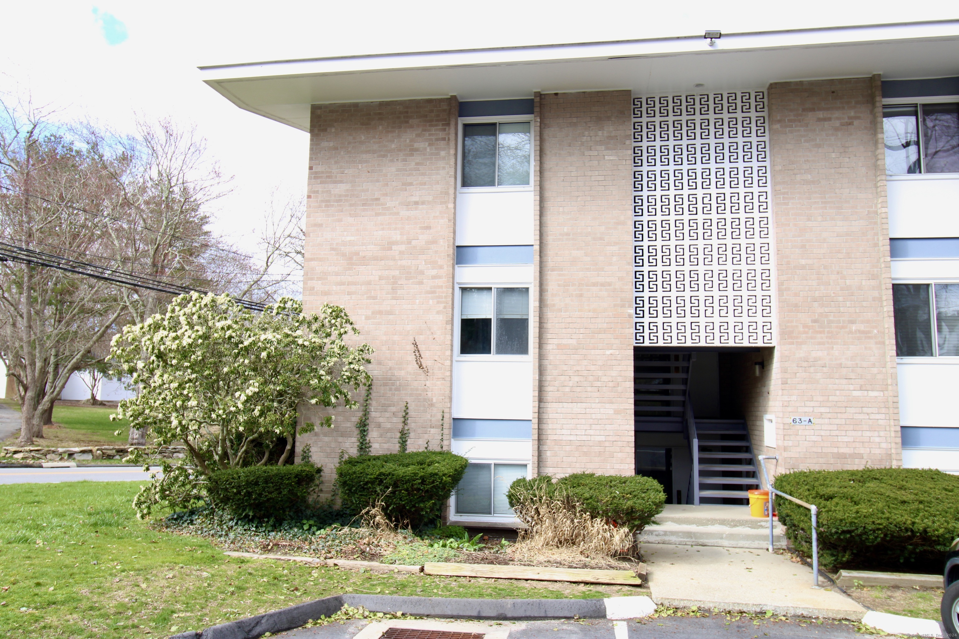 63 Niles Hill Road New London CT