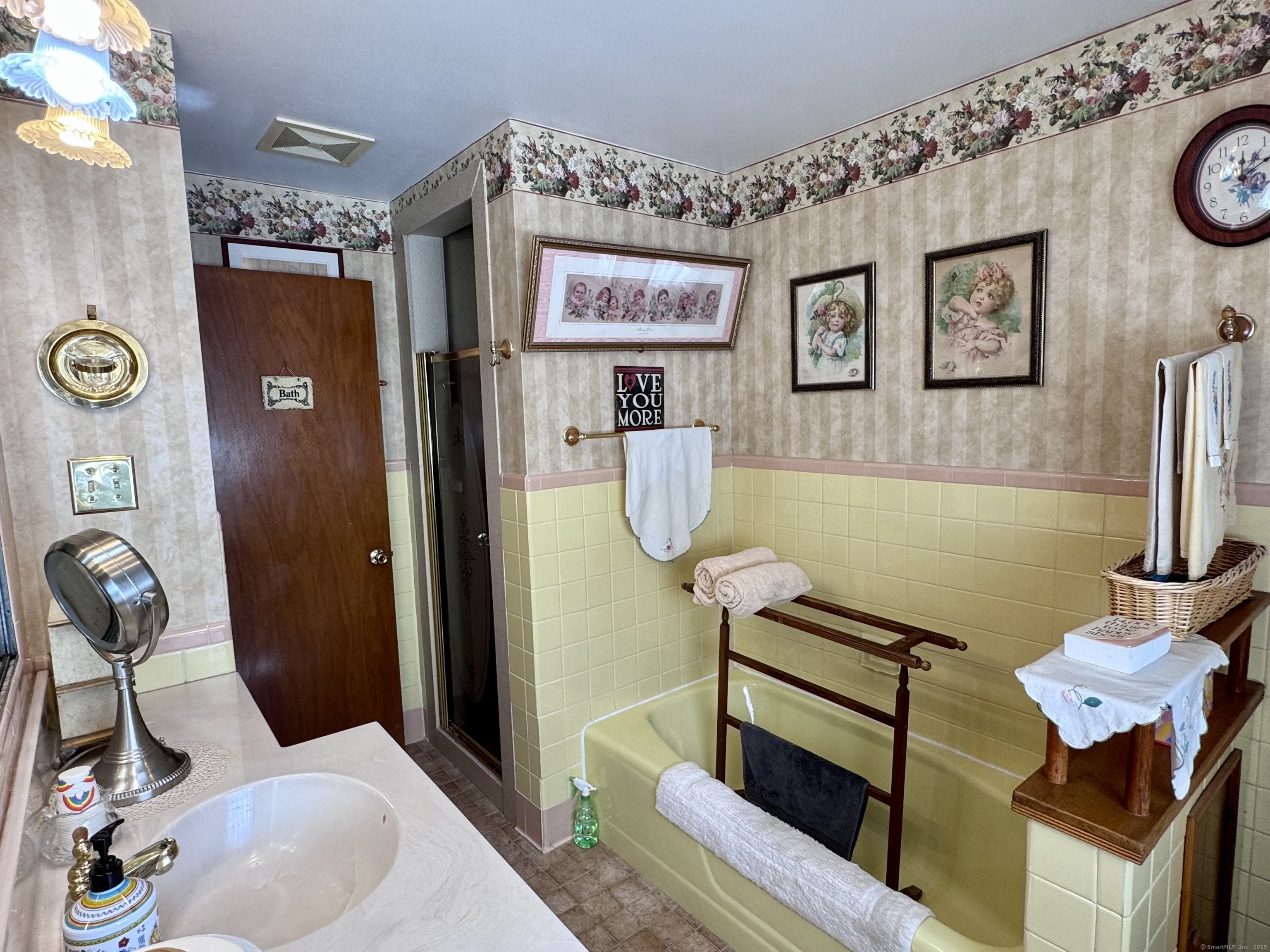 2 Columbo Terrace