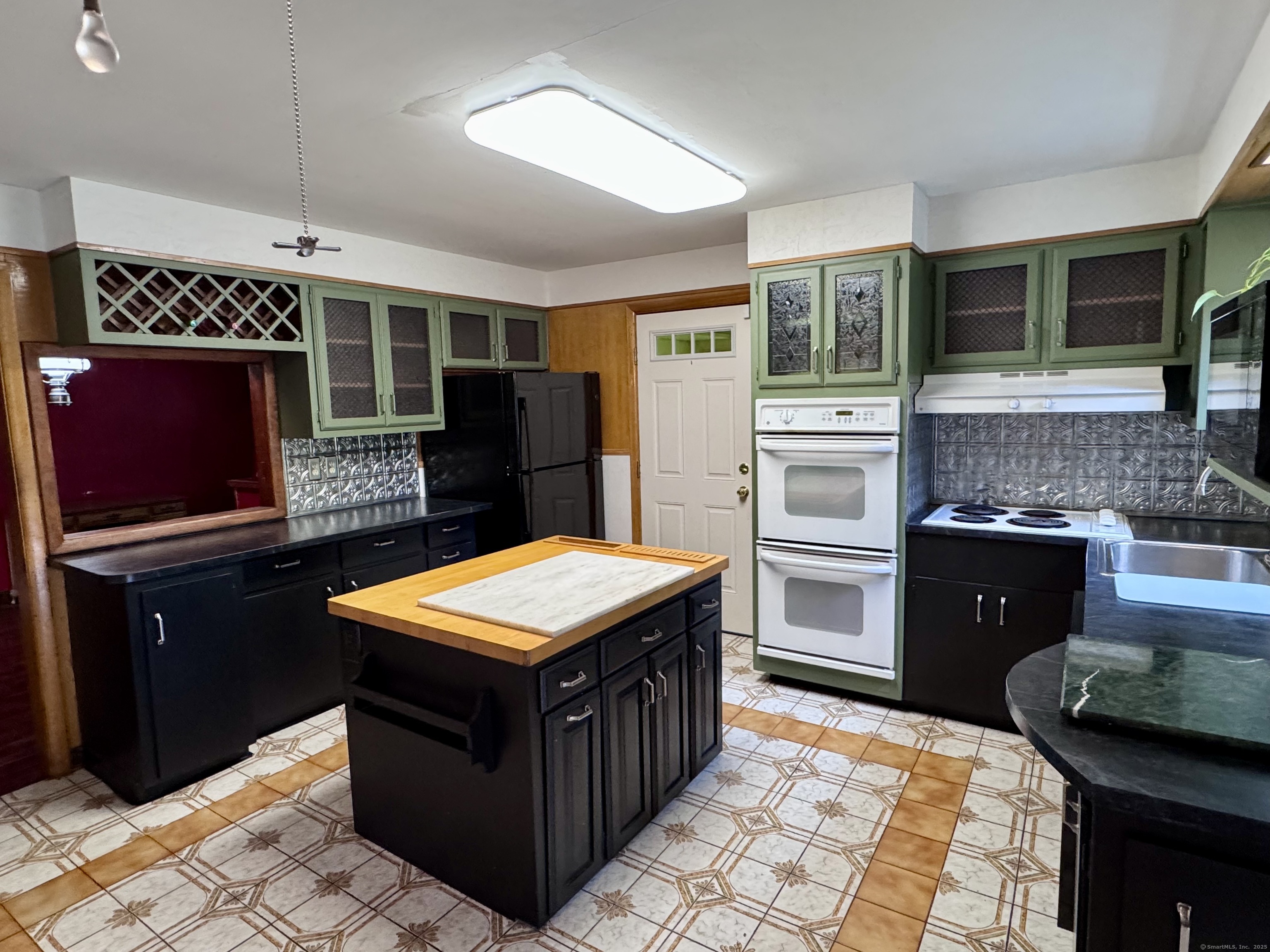 2 Columbo Terrace
