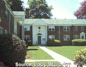 52 Robin Road West Hartford CT