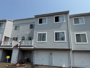 Homes for sale in Wallingford, CT | 9 Staffordshire Commons Dr #9, Wallingford, CT 06492 | MLS# 24100544