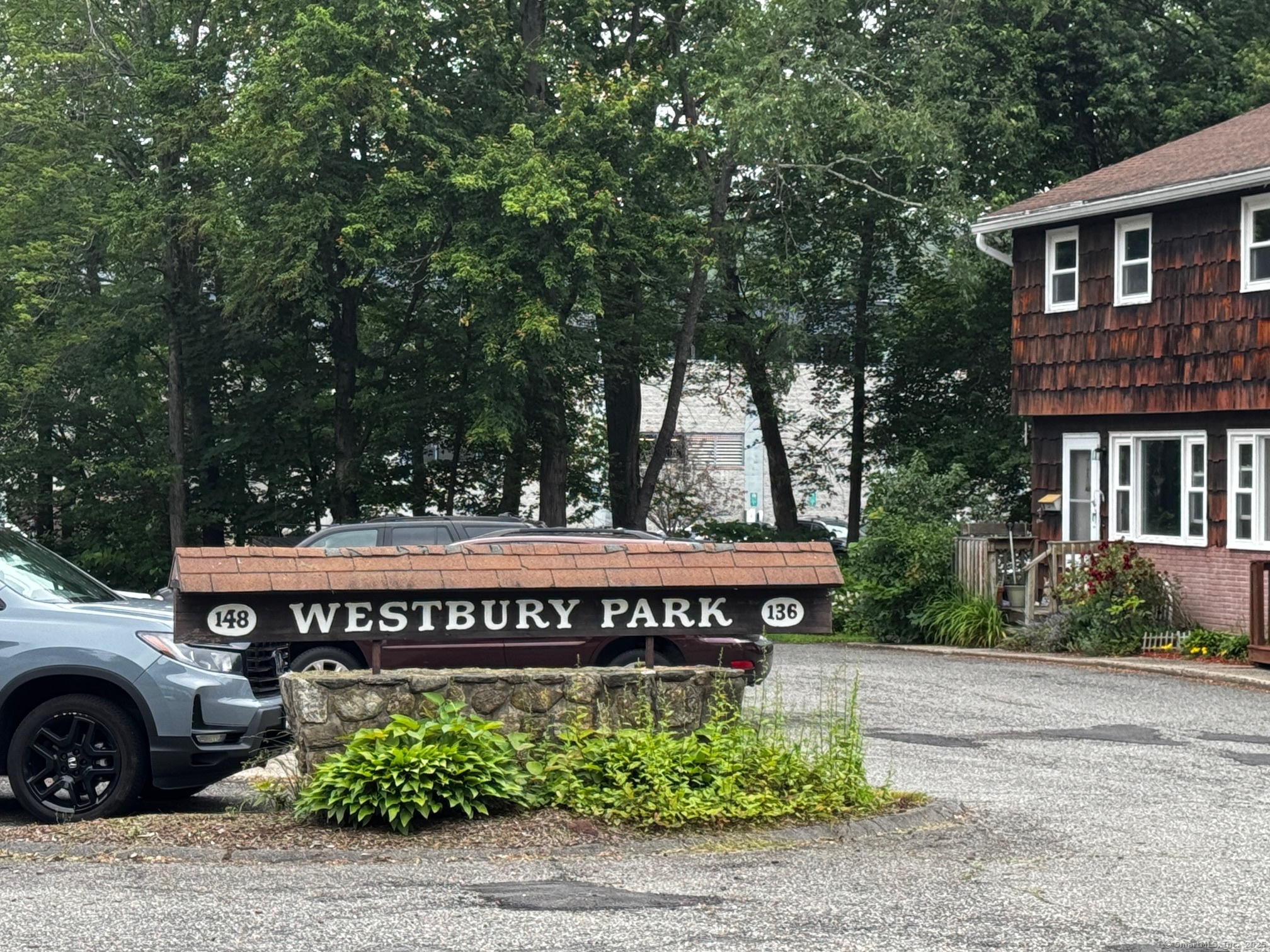 148 Westbury Park Road Watertown CT