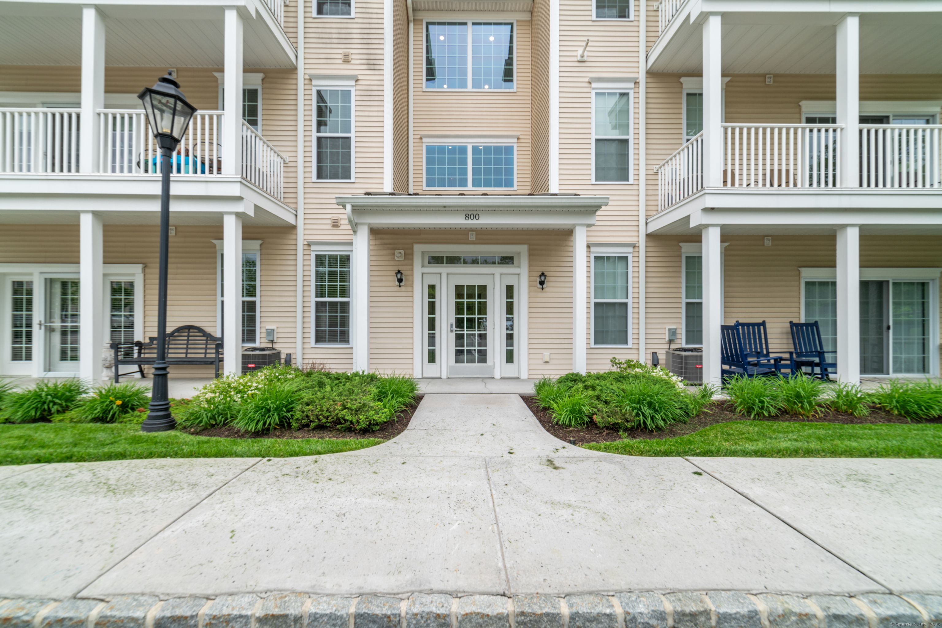 802 Center Meadow Lane Danbury CT