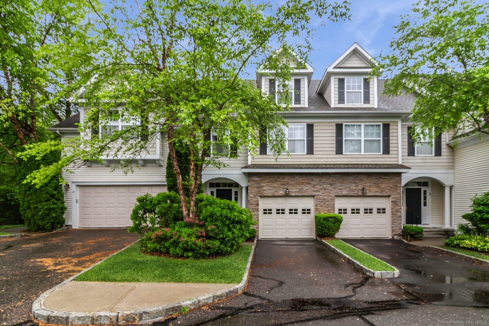 24 Crestview Lane Danbury CT