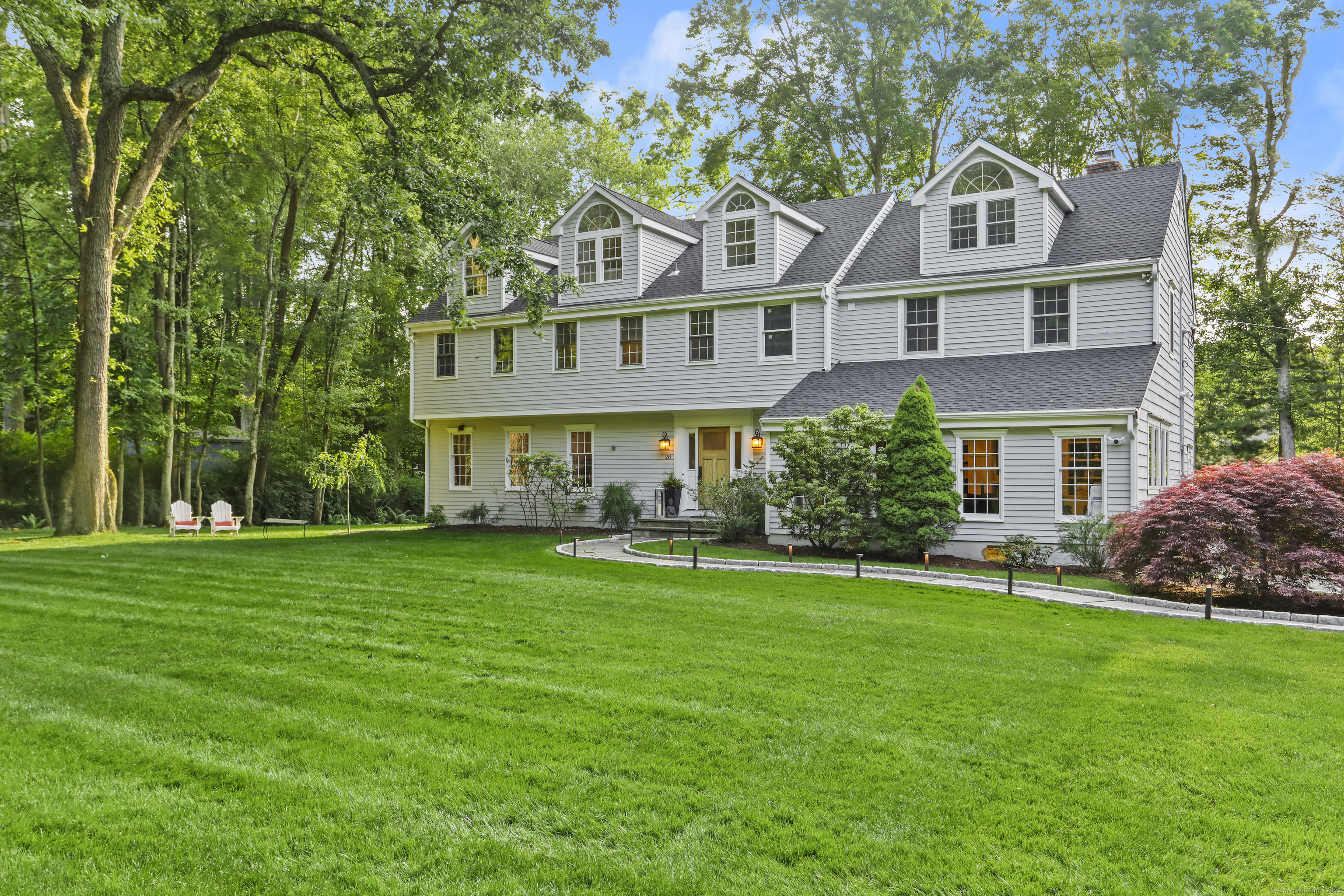 28 Carriage Drive Stamford CT
