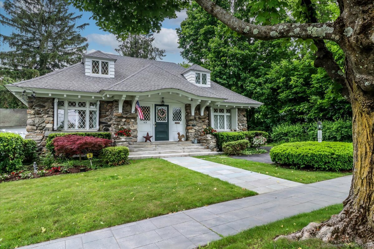 63 Main Street Newtown CT