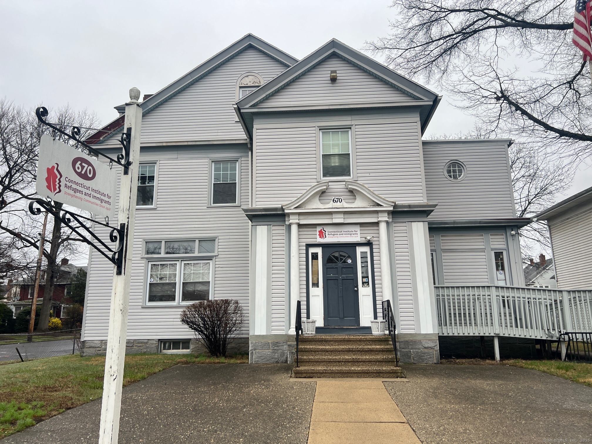 670 Clinton Avenue Bridgeport CT